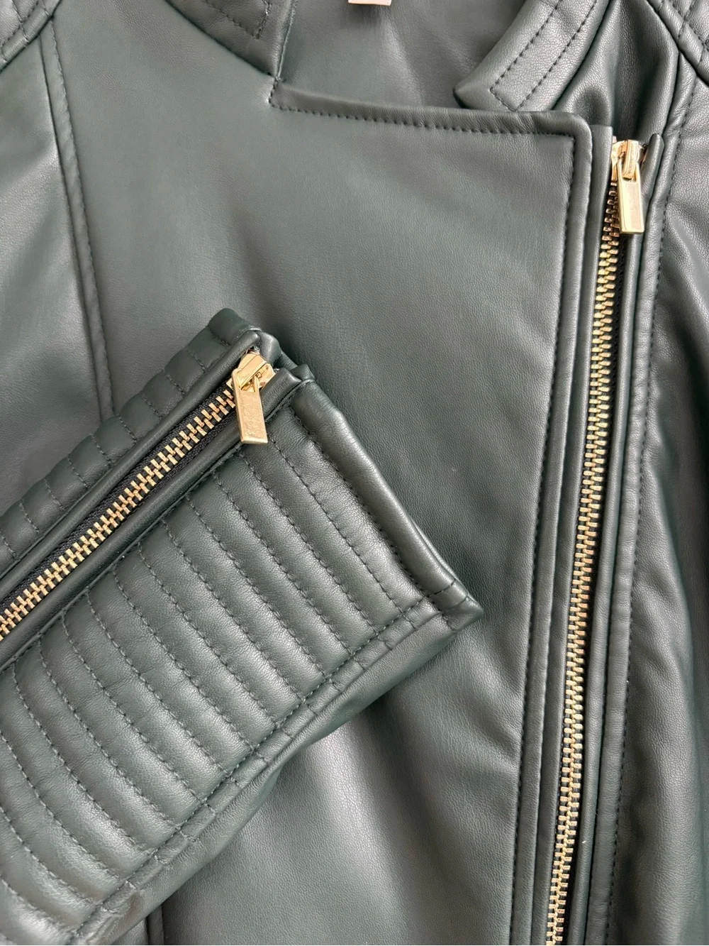 Philosophy Dark Green Faux Leather Moto Jacket Quilted Gold Zip Women’s - Picture 9 of 10